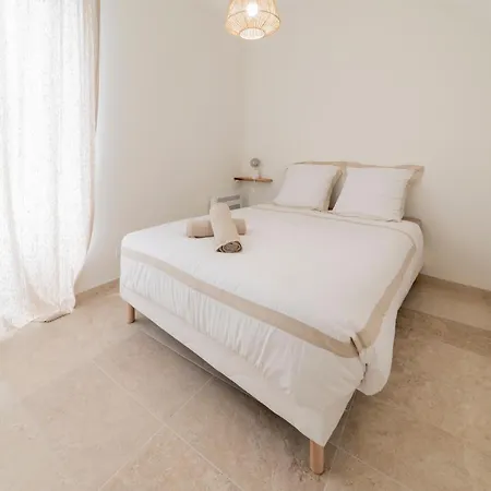 Spacieux 4 , Clim Au Coeur De Maisoncarreeconciergerie Apartment *