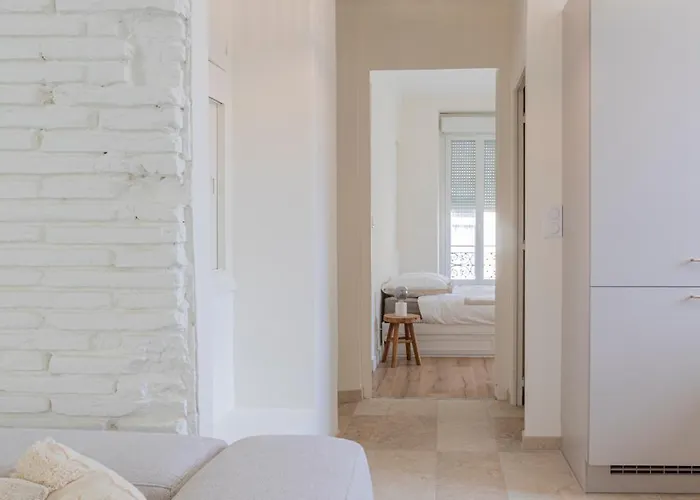 Grand 4 Centre Arenes A Pied 8 Pers