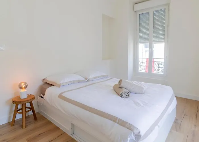 Grand 4 Centre Arenes A Pied 8 Pers Daire Nîmes